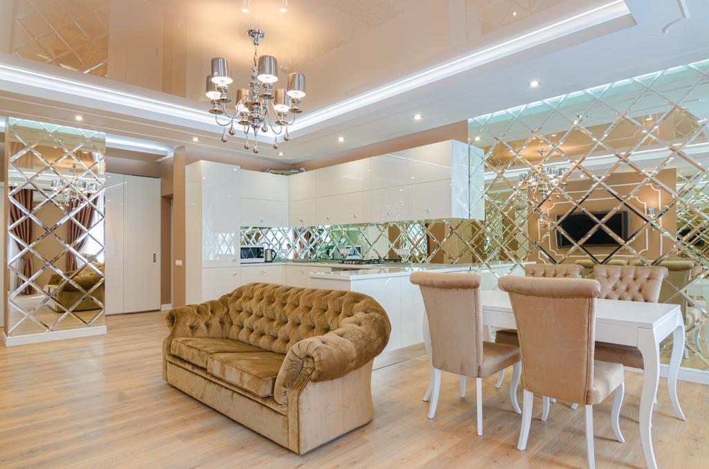 Royal Art-Deco Apartment Львів Екстер'єр фото